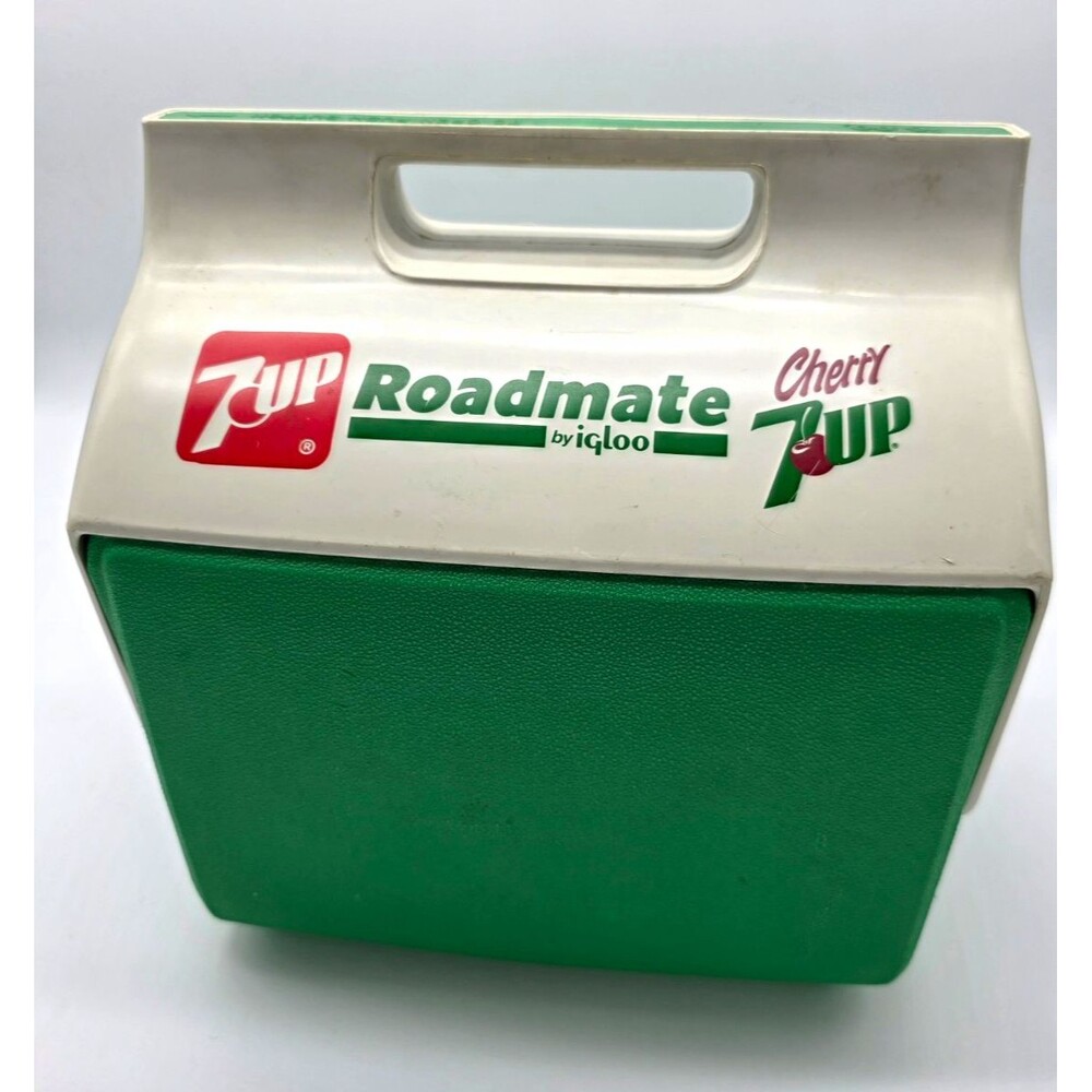7 Up Roadmate by Igloo Cherry 7UP Green & White Soda Advertising Cooler